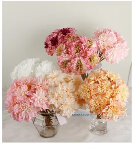 Bouquet de fleurs de dahlia artificielles pour décoration de mariage à la maison détails.