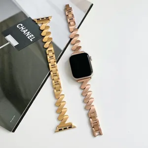 Wellenförmiges Edelstahl Uhrenarmband kompatibel mit Apple Watch, elegantes Metallarmband.