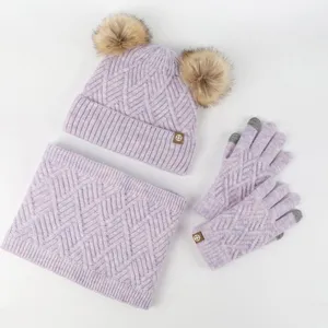Enfants Hiver Tricot Bonnet Écharpe Gants Chaud Doublé Polaire Bonnet avec Doubles Pompons Moufles Écran Tactile pour Garçons Filles