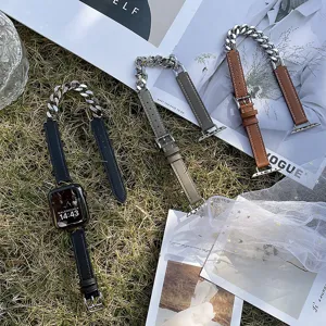 Detaillierte Ansicht des doppelten Edelstahl Ketten Lederarmbands kompatibel mit Apple Watch.