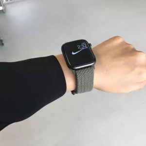 Verstellbares geflochtenes Nylon-Ersatzarmband kompatibel mit Apple Watch Sportarmband.