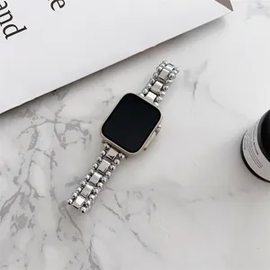 Cinturino in metallo argentato con perle compatibile con Apple Watch, elegante cinturino di ricambio.