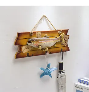 Mediterranean Wooden Fish Wall Hook Coastal Hanging Decor Plaque with Starfish and Hooks