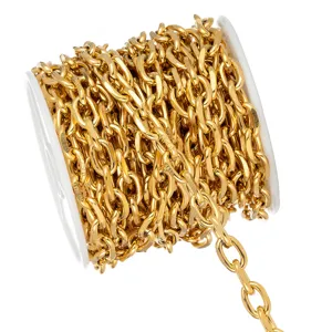 Rouleau de chaîne en acier inoxydable doré pour la création de bijoux DIY et colliers.