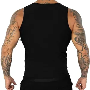 Débardeur de compression fitness noir pour hommes, haut de sport sans manches vue dos.