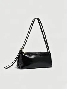 Sac à épaule minimaliste noir pour femme, sac sous les bras élégant pour le travail quotidien.