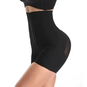 Pantaloncino modellante a vita alta contenitivo con bottoni e dettaglio push-up.