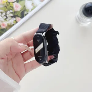 Schwarzes Chiffon Scrunchie Uhrenarmband Ersatz für Xiaomi Band 8 Modisches Armband