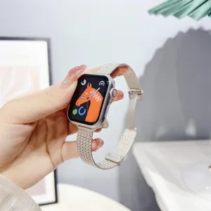 Cinturino per orologio in maglia metallica Starlight con fibbia magnetica per Apple