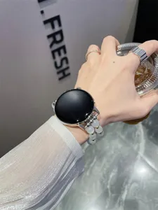 Kralen horlogeband voor smartwatch, stijlvolle witte edelsteen kralen en metalen ballen.