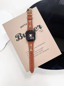 Cinturino in pelle retro con catena in metallo per Apple Watch cinturino di ricambio elegante