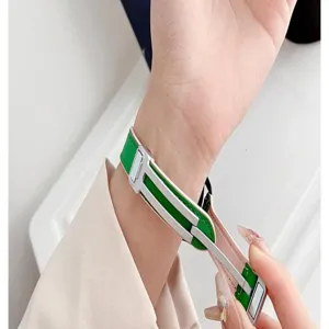 Detailed view of 22mm genuine leather watch strap replacement with folding magnetic clasp.