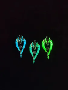 Glow in the dark wolf head pendant luminous wolf jewelry accessory gift for men women.
