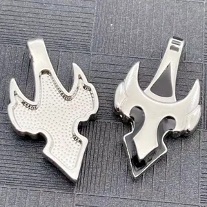 Set de colgantes de metal estilo punk gótico, diseño de diente de lobo de aleación, plata y negro.