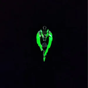 Luminous wolf head pendant necklace, glowing gothic fashion jewelry accessory for men and women.