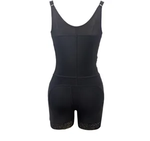 Détail arrière du body gainant noir, design amincissant pour ventre et fessier.
