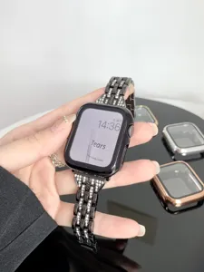 Funda de reloj brillante galvanizada con correa de estrás compatible con Apple Watch.