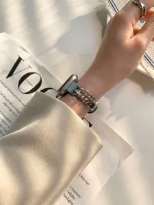 Retro Jeans und Metallkette Apple Watch Armband, hochwertiges Ersatzarmband für Smartwatch.