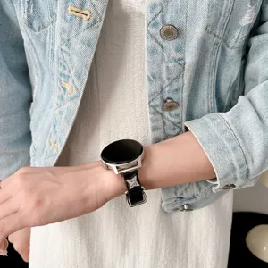 Cinturino di ricambio in pelle con decorazione a stella in strass per smartwatch compatibile.