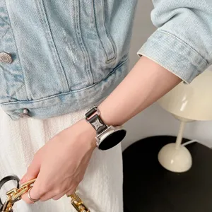 Cinturino per orologio in pelle e metallo stile punk accessorio da polso elegante