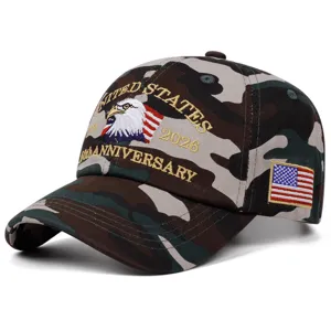 Berretto mimetico lavato retrò con ricamo aquila USA e design patriottico per anniversario.