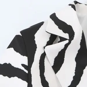 Γυναικείο casual σακάκι blazer σε ασπρόμαυρο ζέβρα σχέδιο κομψό και μοντέρνο παλτό