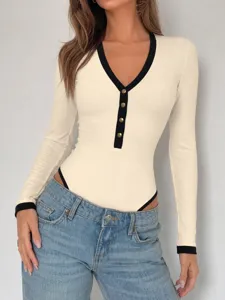 Body donna slim a manica lunga con scollo a V a contrasto e abbottonatura frontale.