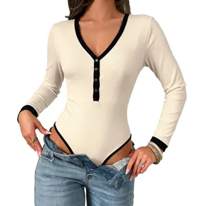 Body donna manica lunga a coste scollo V con bottoni finiture a contrasto vestibilità slim.