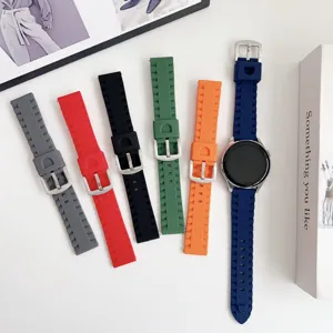 Bracelet de montre de rechange en silicone avec texture pneu pour accessoires sport.