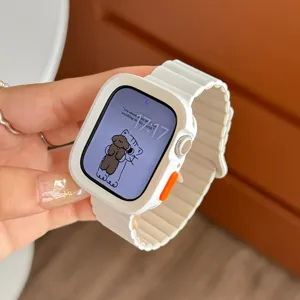 Cinturino per orologio magnetico in silicone bianco con custodia per Apple Watch.