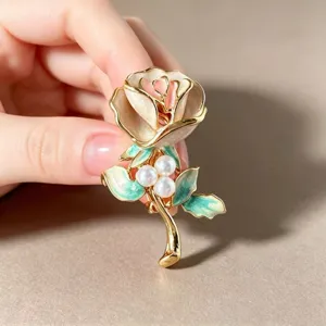 Broche Rose Vintage Pour Femmes Élégante Fleur Émail Épingle De Revers Perle Artificielle Accessoires Vêtements Bijoux