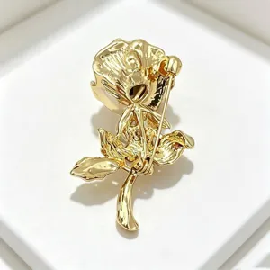 Broche rose plaquee or vintage pour femmes accessoires de vetements de luxe bijoux de robe