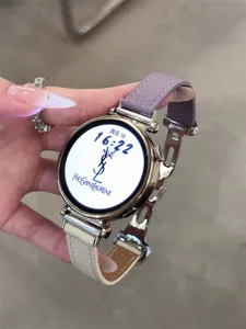 Edles Echtleder Smartwatch Armband mit D-Schnalle für bequemen Sitz und eleganten Look.