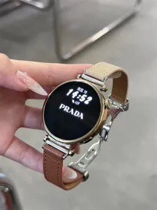 Luxus Leder Smartwatch Armband mit D-Schnalle Ersatzarmband fuer elegante Uhren stilvoll.