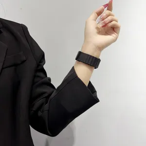 Ersatz Silikon Armband kompatibel mit Smartwatch, bequemes schwarzes Ocean Design Armband.