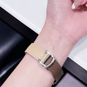 Ersatzarmband aus echtem Leder kompatibel mit Smartwatches, stilvolles zweifarbiges Design.