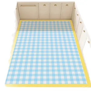 Alfombra de cocina de cuadros azules y blancos con borde amarillo, vista principal ideal