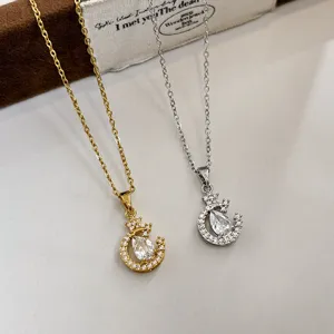 Schicke Zirkon Mond Anhänger Halskette in Gold und Silber, elegante Damen Schmuckkette.