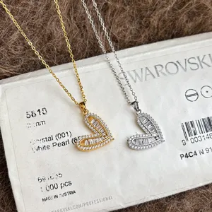 Heart-shaped rhinestone necklace, elegant clavicle chain, dazzling crystal jewelry for women.