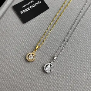Elegante Stern und Mond Zirkon Anhänger Halskette, zarte Schlüsselbeinkette für elegante Frauen.