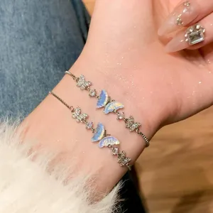 Elegantes Schmetterling Edelstahl Armband mit funkelndem Zirkon für stilvolle Damen im Alltag.