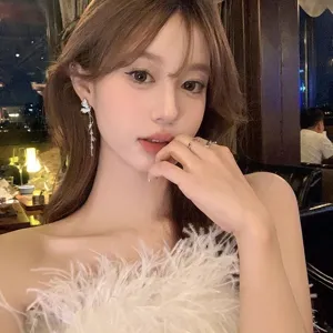 French style butterfly tassel earrings and rings set for women, elegant fashion jewelry design.