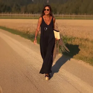 Vestito Lungo Nero Donna Estivo Scollo V Senza Maniche Elegante per Spiaggia e Moda