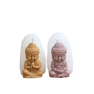 Vista dettagliata dello stampo per candele in silicone Buddha, strumento artigianale.