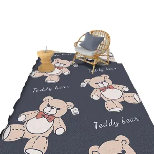 Dicke PVC Anti-Rutsch-Bodenmatte mit süßem Cartoon-Teddybären-Muster für Wohnzimmer und Balkon.