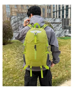 Grote 40L outdoor wandelrugzak, waterdichte en lichtgewicht sport reizen rugzak.