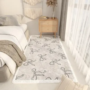 Tappeto da camera accogliente, morbido scendiletto effetto cashmere con fiocchi antiscivolo.