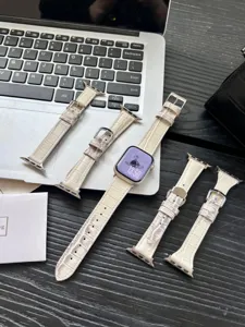 Himalaya krokodillenpatroon lederen horlogeband compatible met Apple Watch serie, stijlvol.