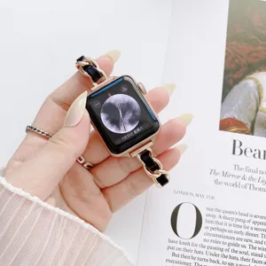 Cinturino elegante in pelle e catena metallica per Apple Watch, accessorio ricambio iWatch.