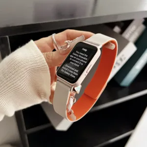 Correa de reloj inteligente de silicona magnética de repuesto bicolor compatible.